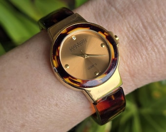 Joan Rivers Classics Collection Women's Gold and Brown Watch - Minimalist Tortoise Shell Cuff Watch - Working