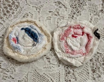 2 flores de estilo rústico, apliques hechos con retazos de colcha reciclados, adornos de estilo campestre chic.
