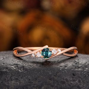 Vintage Teal Sapphire Engagement Ring, Unique Round Cut Solid Gold Ring, Blue Green Sapphire Ring,  Diamond Wedding Promise Ring For Wife
