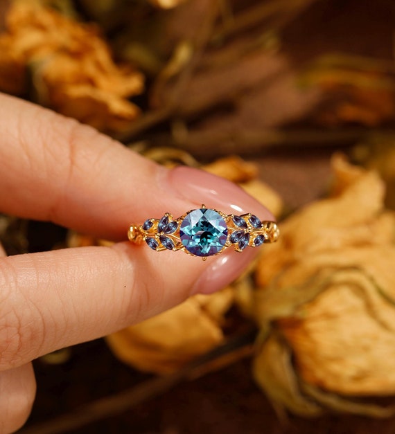 Solid Gold Alexandrite Engagement Ring, Leaf Ring Round Shaped Nature Inspired Bridal Ring, Anniversary Unique Wedding Ring, June Birthstone