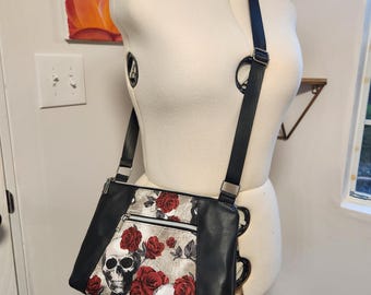 Monedero pequeño con cremalleras / Calaveras y rosas y bolso bandolera clásico negro / sencillo