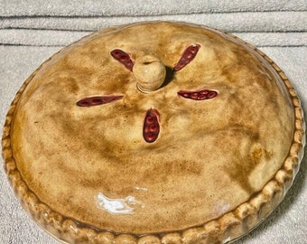 Pie Plate with Lid - Hand Made - Signed R.L.P. 1985