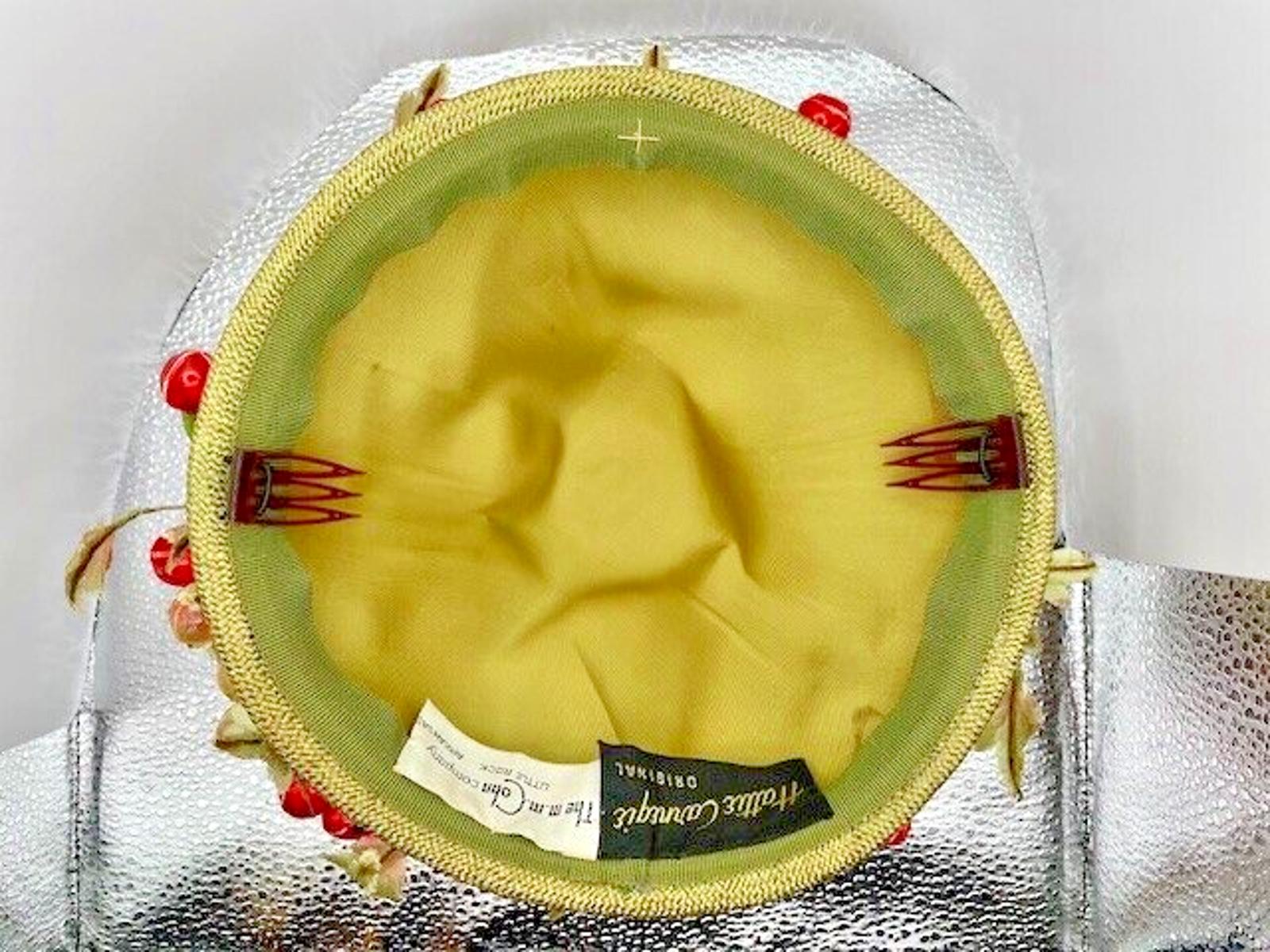 Hattie Carnegie Original the M.M. Cohn Company Little Rock  display picture 3