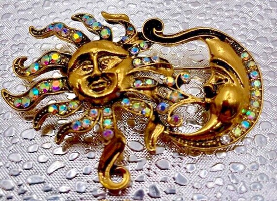 Women's Sun and Moon Brooch Pendant Vintage View 2