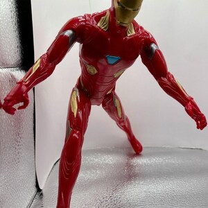 2017 Hasbro Marvel Iron Man Action Figure C-36322B image 2