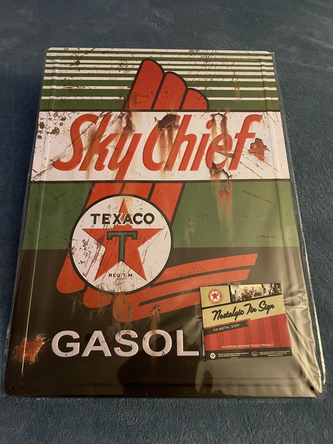 Retro Themed Texaco Sky Chief Gasoline Tin Sign: Vintage Style Wall ...