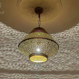 Handgemaakte Marokkaanse koperen kroonluchter – ingewikkelde Boheemse hanglamp met gegraveerd ontwerp, 5 kleuropties, gratis en expresverzending