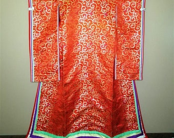 Vintage Japanese Wedding Kimono Kakeshita Uchikake Bridal Gown- Arabesque on Red