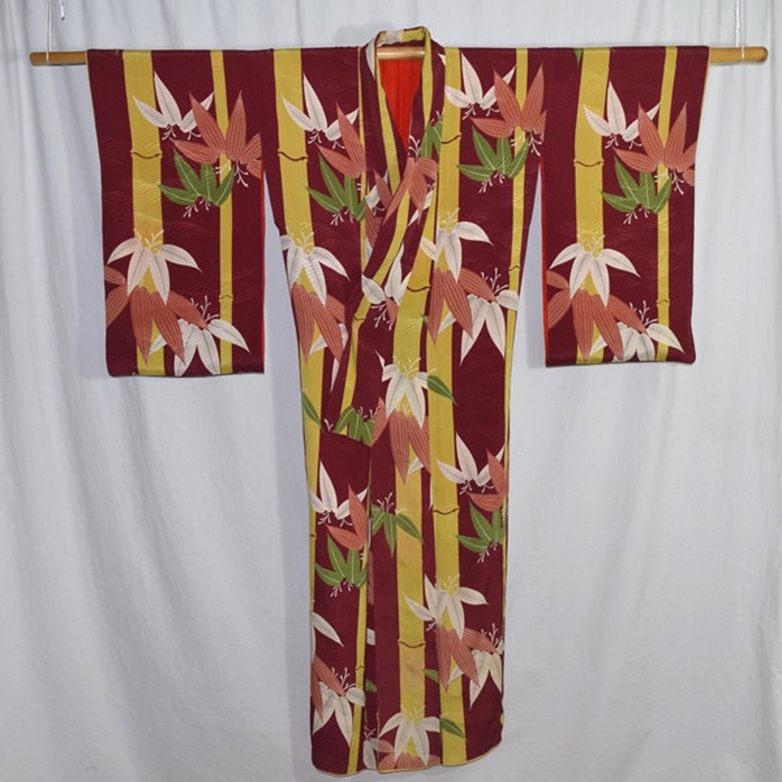 Vintage Japanese Kimono Woman's Robe Collectible Display | Etsy