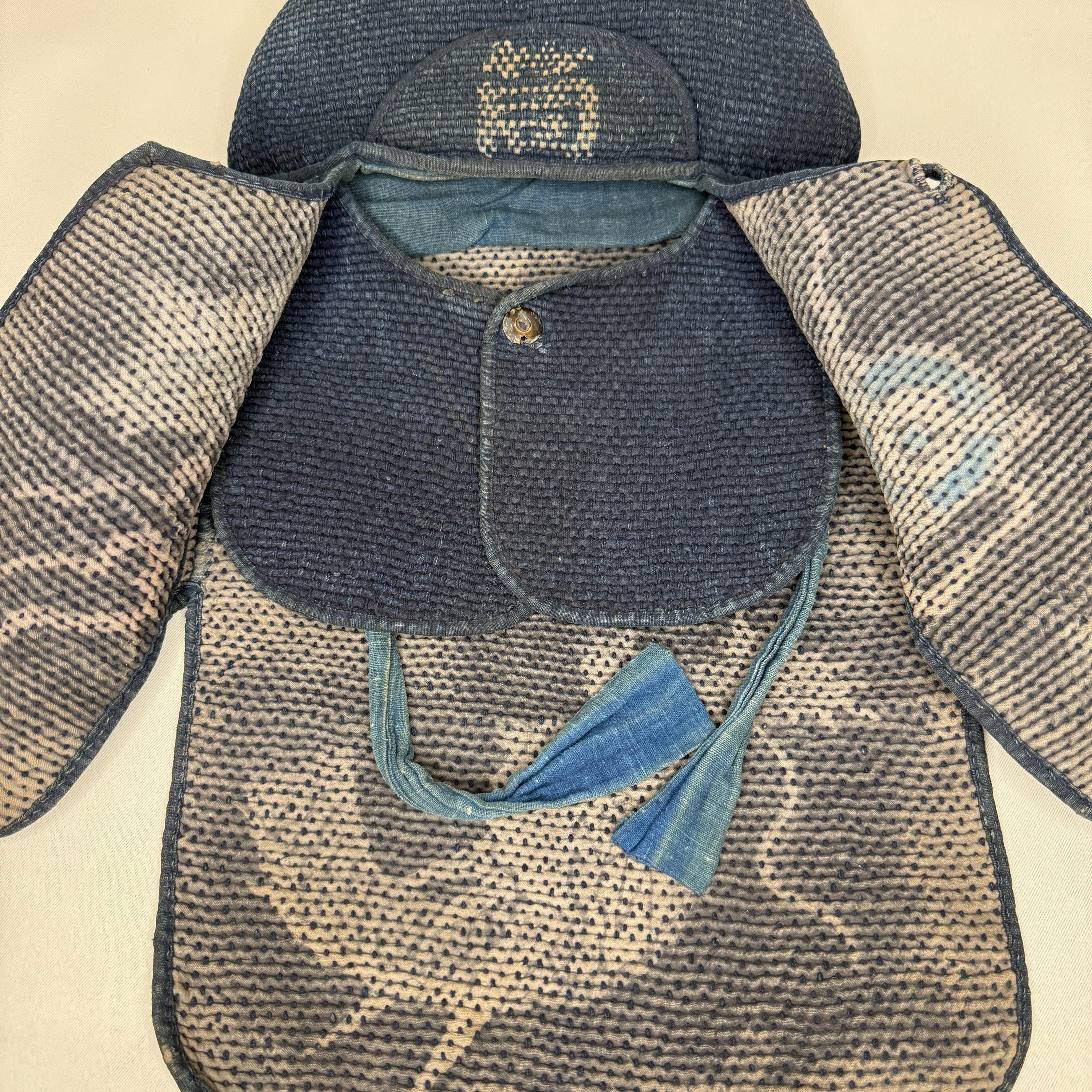アンティークの日本製消防士のフード帽子 火消しずきん 藍色 本物の