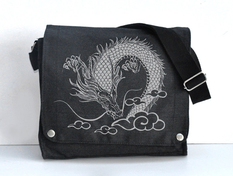 Dragon Canvas Vintage messenger bag image 1