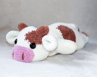 BETSY DE KOE  | Knuffel, knuffeldier, knuffelkoe, koe, gehaakt, handgemaakt, amigurumi, pluche, zacht, cadeau, verjaardag, boerderij, dier