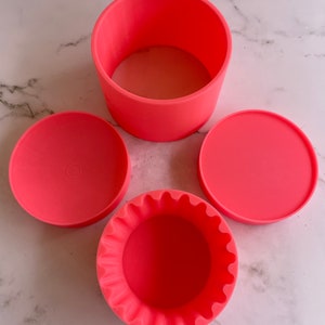 Cupcake Bottom Bath Bomb Mold with 2 different plungers image 1