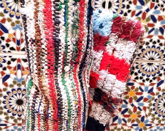 Alfombra marroquí vintage: auténtico encanto para la decoración de tu hogar