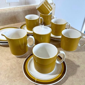 Vintage Topaz Ironstone 14-Piece Tea Set – Retro Mustard Yellow Cups, Saucers, Creamer & Sugar Bowl – Made in Japan