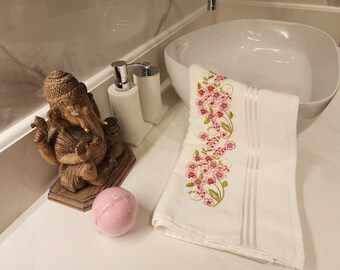 Turkish Hand Towel | Turkish Bath Towel With Lace | 100% Premium Quality Turkish Cotton | Lace Embroidered Turkish Towel | Rare Towel