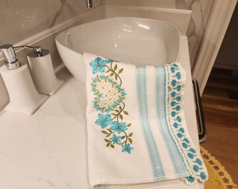 Turkish Hand Towel | Turkish Bath - Kitchen Towel With Lace | 100% Premium Quality Turkish Cotton | Lace Embroidered Turkish Towel