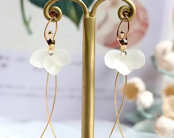 Pressed Flower Ballerina Earrings, Dainty Resin Floral Dangle, Whimsical Fairycore Jewelry for Dancer Girl, Dance Recital Gift