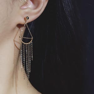 jewelry for semi formal dress How to Accessorize Every Wedding Guest Dress Code With Jewelry
