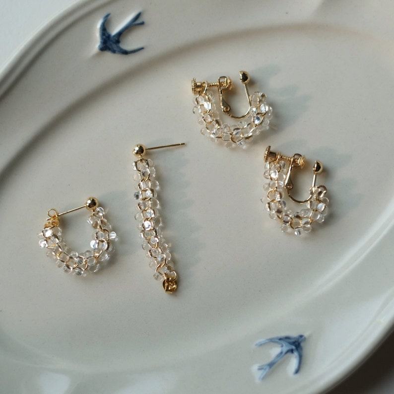 Clear Glass Beads Earrings, Gold Hoop Earrings, Fresh Style Jewelry, Chic and Elegant, Versatile Design, Perfect for Any Occasion, Casual Elegance, Formal Events, Timeless Earrings, Sophisticated Accessories, Fashion Jewelry, Elegant Beads
