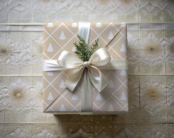 Beiges Geschenkpapier Weihnachtsbaum | Minimale Weihnachten Geschenkpapierrolle, süßes Geschenkpapier, weihnachtliche Geschenkverpackung, festliche Papierbögen