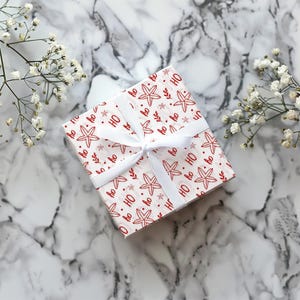 Tropical Christmas Wrapping Paper | Red Starfish Gift Wrap Roll, Cute Holiday Gift Wrap, Modern Coastal Xmas Wrapping Paper Sheet