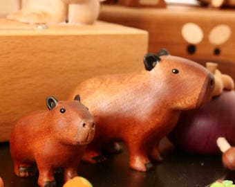 Handcrafted Wooden Capybara Figurine: Minimalist Home Decor