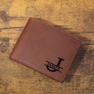 Portefeuille en cuir gravé personnalisé pour homme, cadeau personnalisé mince à deux volets pour papa ou mari, portefeuille de transport minimaliste au quotidien, cadeau de fête des pères