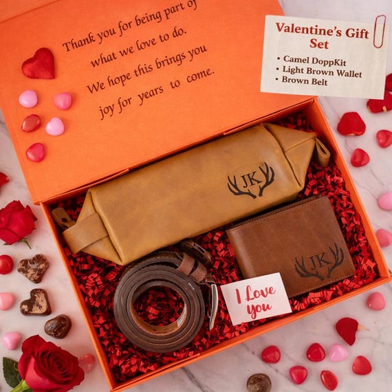 Handmade Leather Men Gift Set, Belt Wallet Dopp Kit, Personalized Valentine's  Day Gift for Him, Custom Engraved Box Set