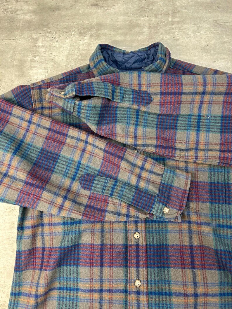 Camisa vintage de los 90 de Pendleton con estampado a cuadros, manga larga y botones, talla mediana. imagen 7