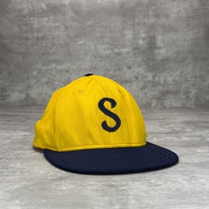 Vintage 1980s Embroidered S Two Tone Snapback Hat OSFA Yellow/Navy Blue