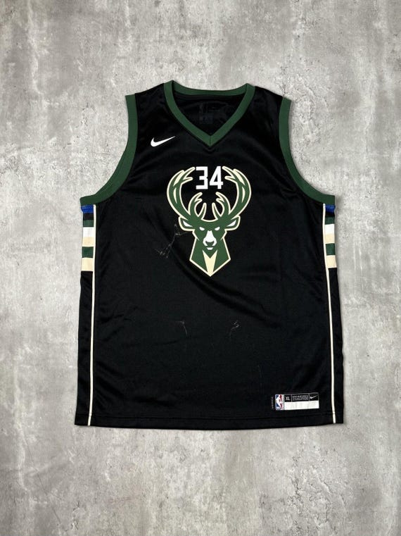 Vintage Giannis Antetokounmpo #34 Milwaukee Bucks NBA Nike Jersey