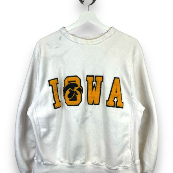 Vintage 80s/90s Iowa Hawkeyes NCAA Collegiate Spellout Sweatshirt Size Medium