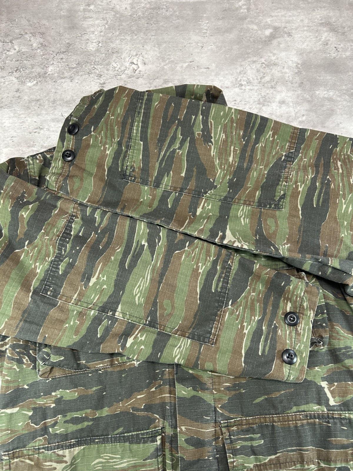Vintage 1980s US Military Tiger Stripe Camo Multi Pocket Jacket