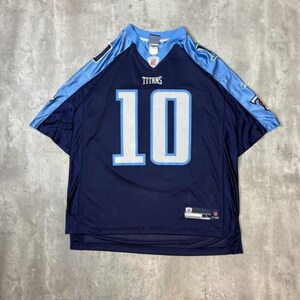 Vintage Jake Locker #10 Tennessee Titans NFL Reebok Football Jersey Size Large
