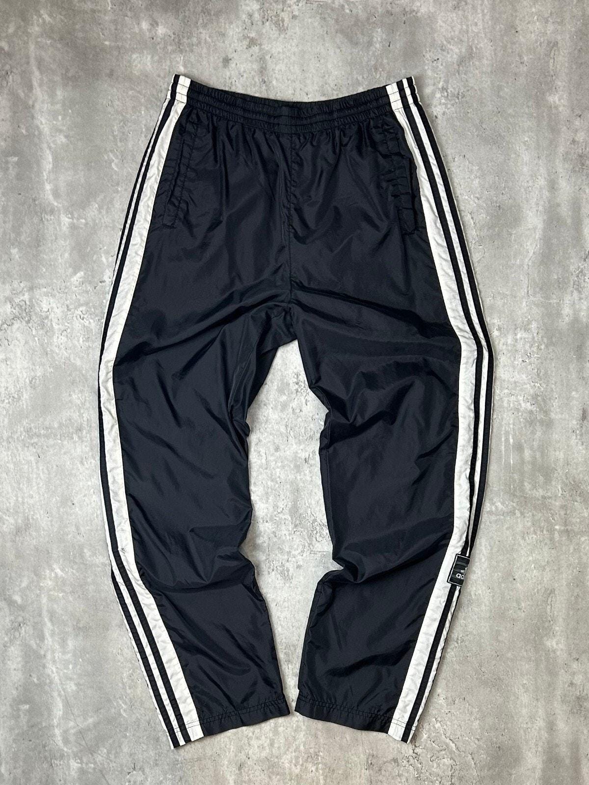 パンツ 90s Nike side full zip tech nylon pants Vintage 90s Nike Full Zip Side Navy Swishy Track Pants Bella