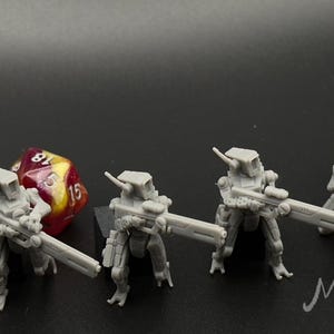 32mm Resin Light Combat Robots: Sci-Fi Wargame Miniatures