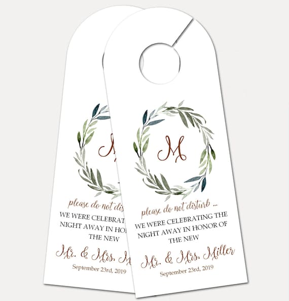 Personalized Door Hanger for Wedding Guests, Do Not Disturb Door Hanger, Hotel Welcome Gift, Wedding Favor, Wedding Door Tag (3837)