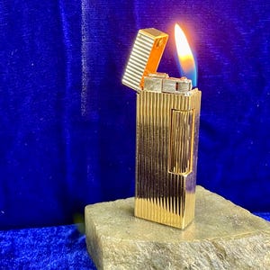 Dunhill Lighter Vintage Vertical Line Super Mint Condition Works 1 Year Warranty