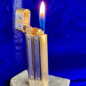 Vintage Santos Rare Oval Cartier Feuerzeug Mint Zustand Funktioniert 1 Jahr Garantie