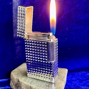 Vintage ST DuPont Lighter Large Silver 99.9% New Condition Works 1 Year Warranty