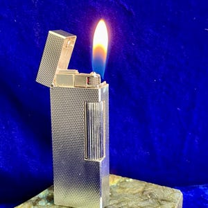 Vintage Silver Dunhill Lighter Mint Condition Works 1 Year Warranty