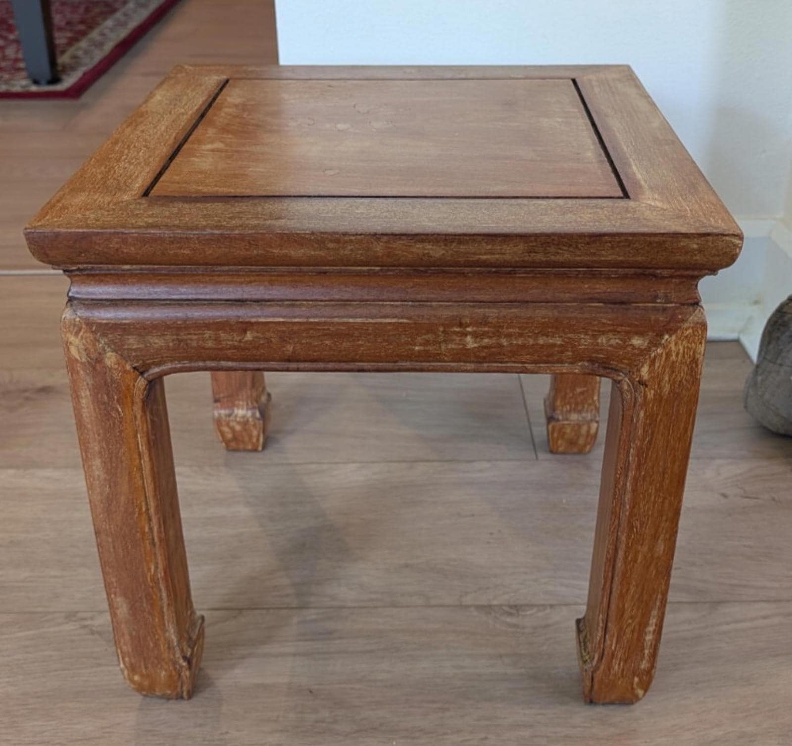 Table Pliante Indienne En Bois De Rose – Sculptée à La Main – Ronde, Intérieur/extérieur