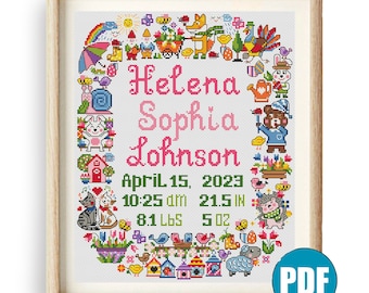 Könnte beinhalten: Kreuzstichmuster mit einem bunten Rand aus Tieren und Blumen, mit dem Namen "Helena Sophia Johnson", dem Datum "15. April 2023" und den Geburtsdaten des Babys: "10:25 Uhr, 54,6 cm, 3,7 kg, 142 g".