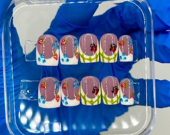 Picnic Style Press On Nails: Ladybug, Strawberry Design