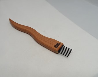 Travel weaving beater, Pecan, tapestry beater, tapestry, weaving, small loom beater, Threadsthrutime, Thomas-creations