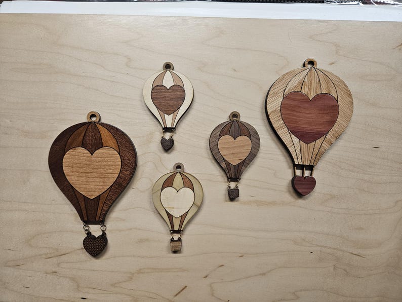 Wood Grain Valentine Heart Hot Air Balloons Layered Ornaments/rear View ...