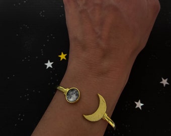 Cuff Bracelet with Personalized Lunar Phase and Crescent Moon - Gold or Silver Tone - Moon Phase from Specific Date like Birthday