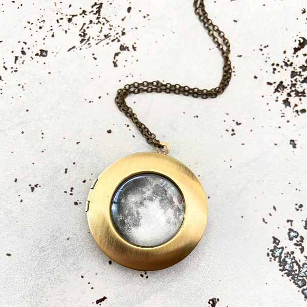 My Moon Locket Pendant Necklace - Custom Phase of the Moon Jewelry from Specific Date - Anniversary Birthday Necklace - Celestial Jewelry