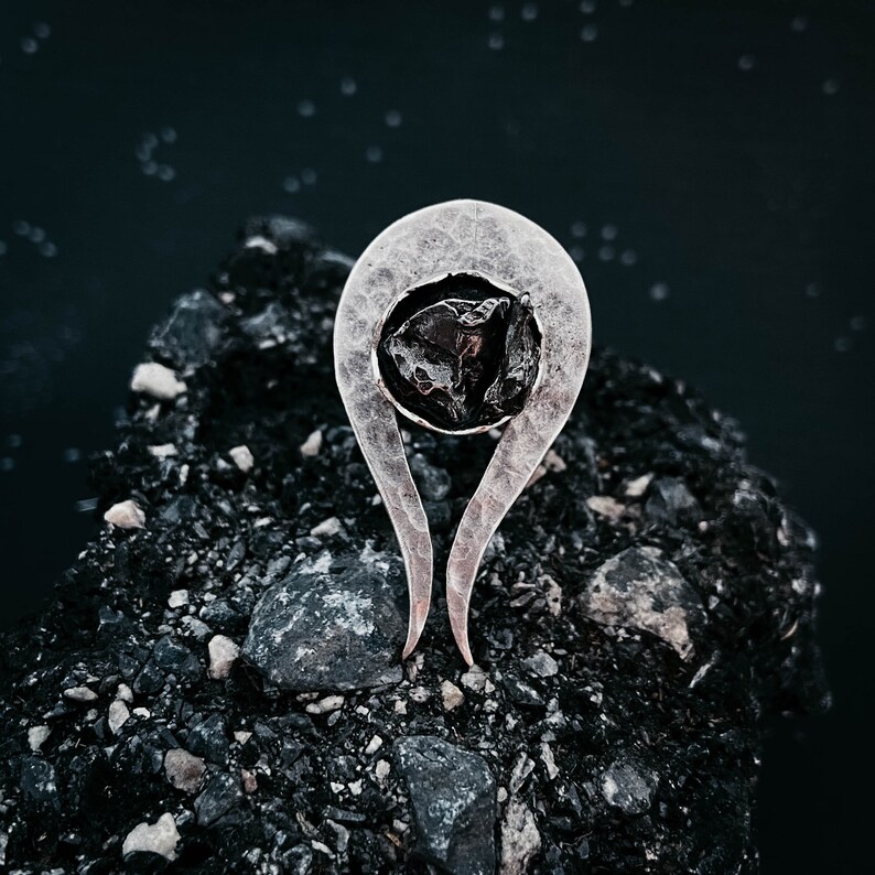 Space Celestial Jewelry Comet Ring with Authentic Campo del Cielo Raw Meteorite Shooting Star Newoise Unisex Statement Cocktail Ring